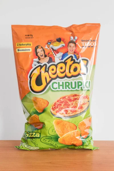 Cheetos Pizza Flavor Tesco editie. — Stockfoto