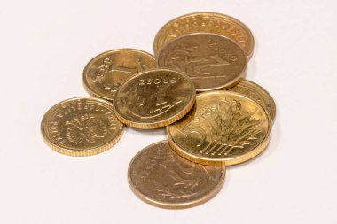 Çok az cila küçük para (grosz) parası.