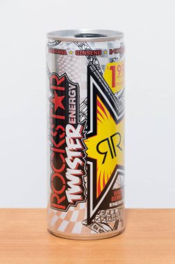 Pruszcz Gdanski, Polonya - 25 Şubat 2020: Rockstar Twister enerji içeceği.