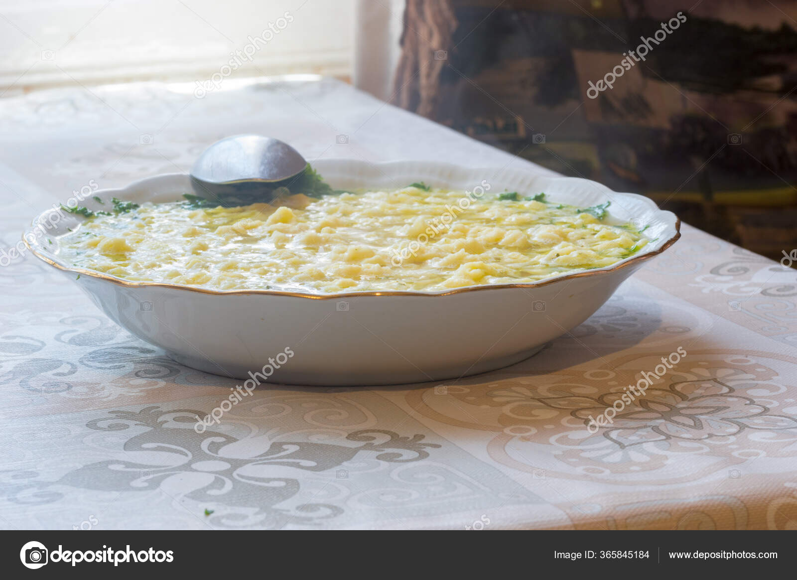 Polish Traditional Beef Broth Lane Kluski Noodles — Stock Photo