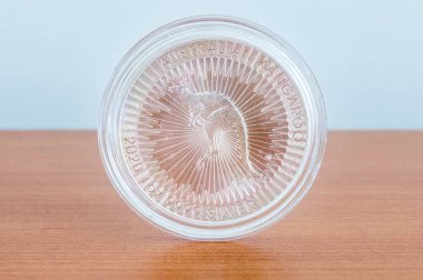 Avustralya kangurusu 1 Avustralya dolarına. 100 gram gümüş para..