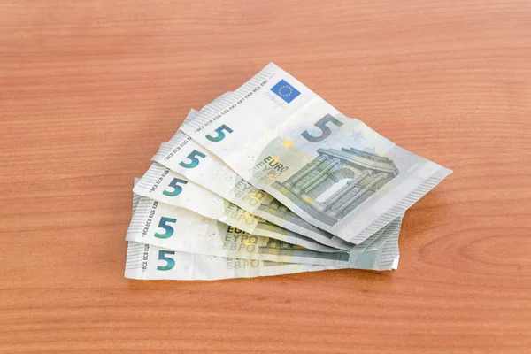Пять Банкнот Евро Деревянном Столе — стоковое фото