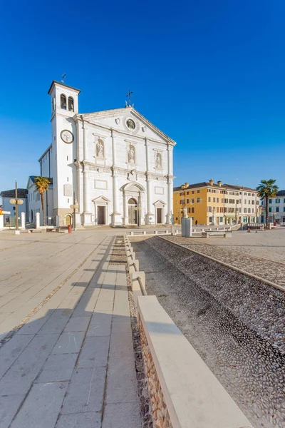 A praça de Palmanova, fortaleza veneziana em Friuli Venezia Giu — Fotografia de Stock