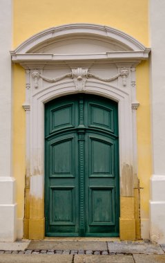 Eisenstadt,: Burgenland, Austria kilese hakkındaki ahşap kapılar