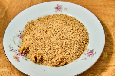 Tabakta ızgara ceviz