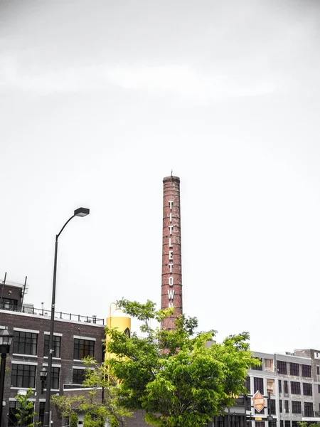 Una Vista Famosa Histórica Chimenea Ladrillos Green Bay Wisconsin Con —  Fotos de Stock