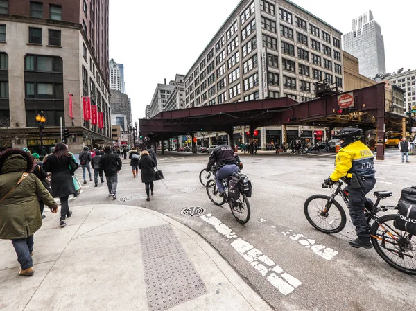 Chicago Maart 2018 Fiets Bereden Politie Neer Wabash Avenue Rijden — Stockfoto