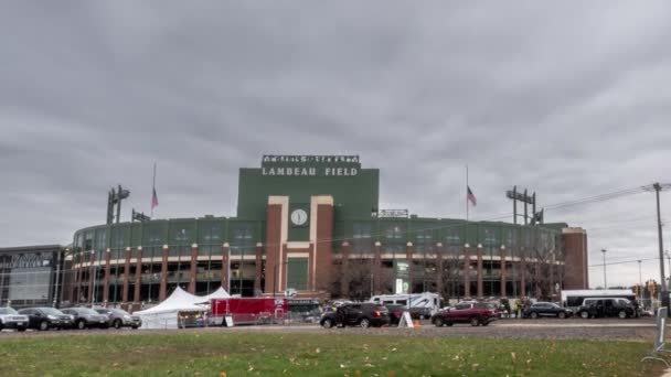 Green Bay Wisconsin Noviembre 2019 Los Vehículos Comienzan Llenar Estacionamiento — Vídeos de Stock