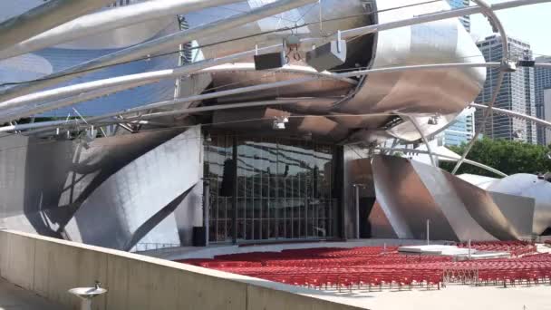 Chicago July 2019 Unique Designed Jay Pritzker Pavilion Modern Band — стокове відео