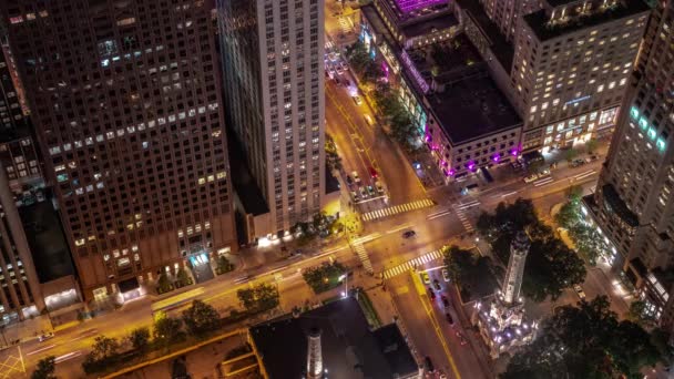 Чикаго Иллинойс Октября 2019 Года Движение Транспорта Движется Через Перекресток — стоковое видео