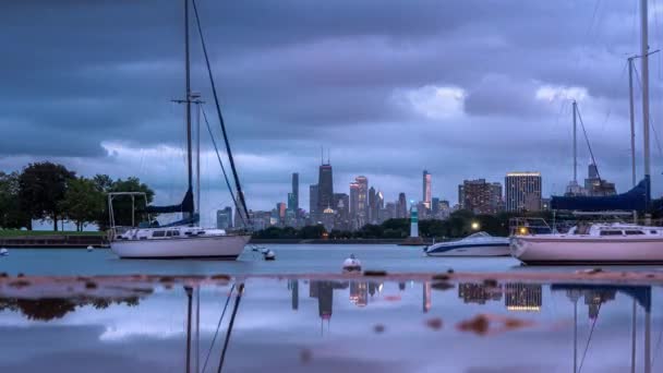 Чикаго Штат Иллинойс Октября 2019 Года Закат Превращается Ночь Лодки — стоковое видео