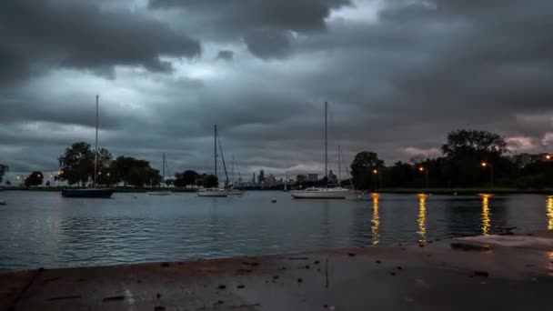 Chicago Octobre 2019 Des Bateaux Flottent Dans Les Deux Sens — Video