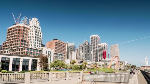 Сан Франциско Калифорния Апреля 2017 Года Пешеходы Наслаждаются Солнечным Днем — стоковое видео