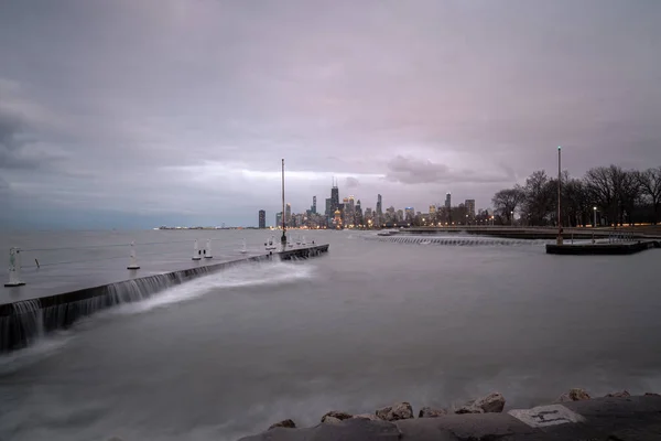 Фантастический Панорамный Вид Чикаго Фуллертон Авеню Течение Ветреного Дня Каскадом — стоковое фото