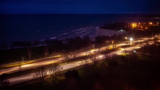 Panning Light Trail Time Lapse Traffic Lake Shore Drive Chicago — Vídeo de Stock
