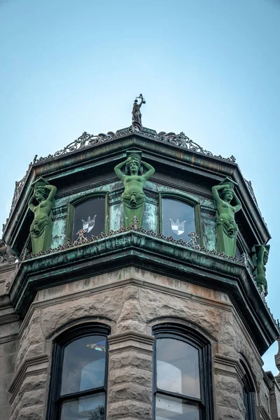 Chicago April 2020 Gedetailleerde Ingewikkelde Versiering Siert Buitenkant Van Een — Stockfoto