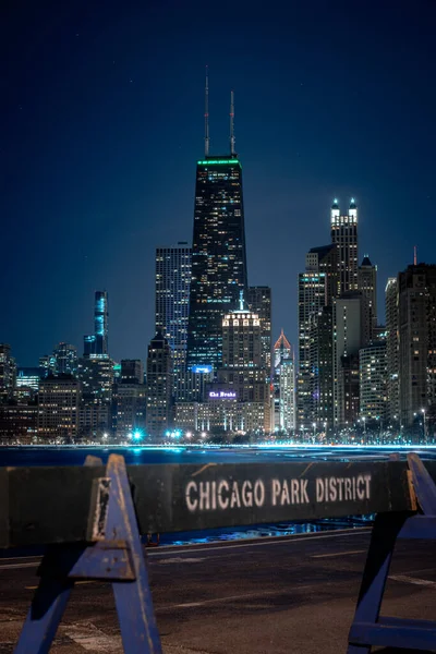 Чикаго Штат Иллинойс Марта 2020 Года Голубая Деревянная Баррикада Чикагского — стоковое фото