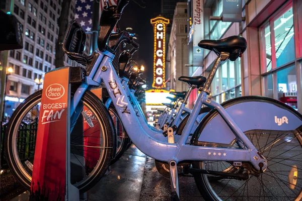 Chicago Abril 2020 Bicicletas Blue Divvy Sentam Trancadas Suas Docas — Fotografia de Stock