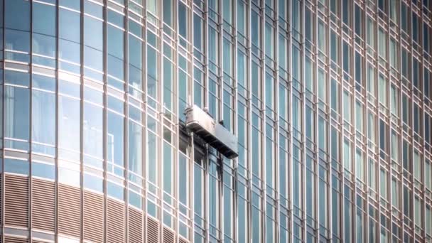 Chicago Kasım 2018 Pencere Temizleyicileri Asılmış Bir Iskelenin Camlarını Silerken — Stok video