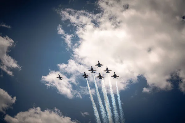 Чикаго Штат Иллинойс Мая 2020 Года Военно Морские Синие Ангелы — стоковое фото