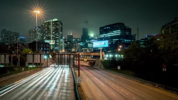 Chicago Maj 2020 Ljus Börjar Tändas Vid Willis Tower Tidigare — Stockvideo