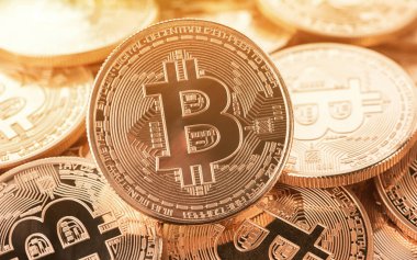 Fotoğraf altın Bitcoins incelemesi (sanal para )