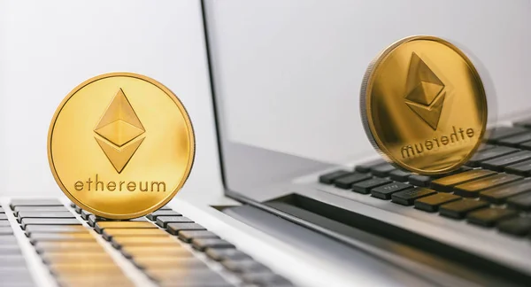 Ethereum coin - Цифровая криптовалюта на ноутбуке — стоковое фото