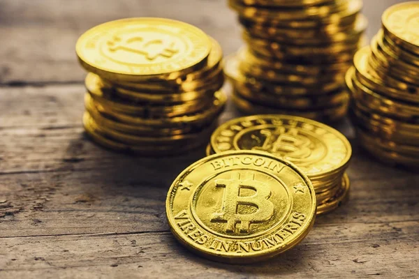 Bitcoin Classic - Apilado - imagen concepto Bitcoin Hype — Foto de Stock