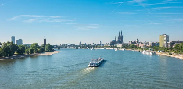 Άποψη της Κολωνίας, Γερμανία όμορφη ταξίδια φωτογραφία — Φωτογραφία Αρχείου