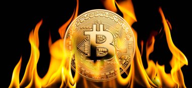 Bitcoin - Btc cryptocurrency para alevler içinde yanan