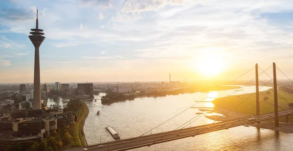 Dusseldorf cityscape sykline view at sunset — Stock Photo, Image