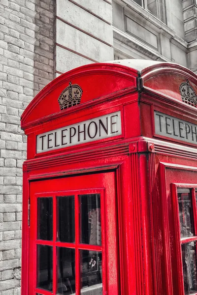 Cabine Telefone Vermelho Tradicional Closeup Londres Cores Preto Branco Ideal — Fotografia de Stock