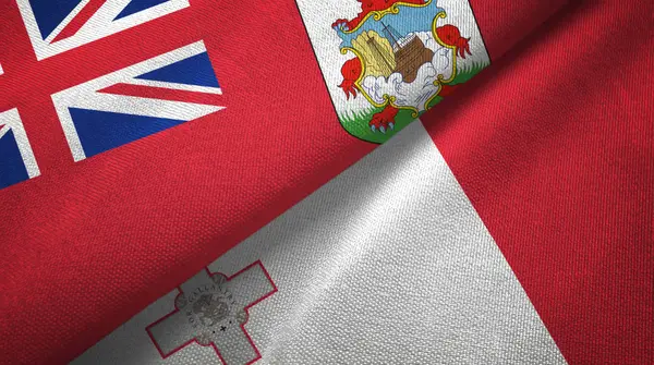 Bermudas y Malta dos banderas tela textil, textura de la tela — Foto de Stock