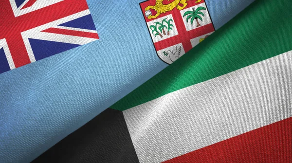 Fiji y Kuwait dos banderas tela textil, textura de la tela — Foto de Stock