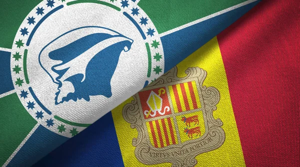 Martinique ja Andorra kaksi lippua tekstiilikangas, kangas rakenne — kuvapankkivalokuva