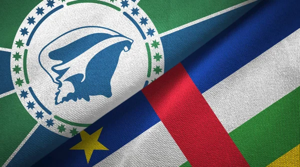 Martinik a Středoafrická republika textilní textura dvou vlajek — Stock fotografie