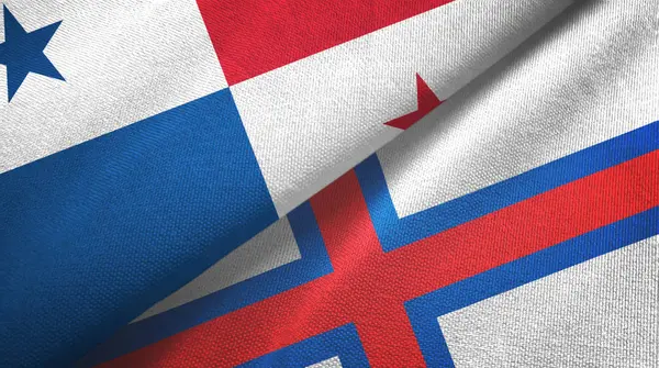 Panama en Faeröer twee vlaggen textiel doek, stof textuur — Stockfoto