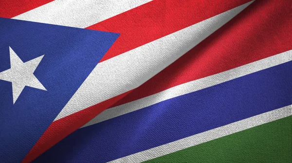 Puerto Rico en Gambia twee vlaggen textiel doek, stof textuur — Stockfoto