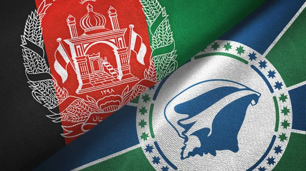 Afghanistan und Martinique zwei Flaggen Textilstoff, Textur — Stockfoto