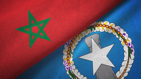 Marokko en de Noordelijke Marianen twee vlaggen textiel doek, stof textuur — Stockfoto