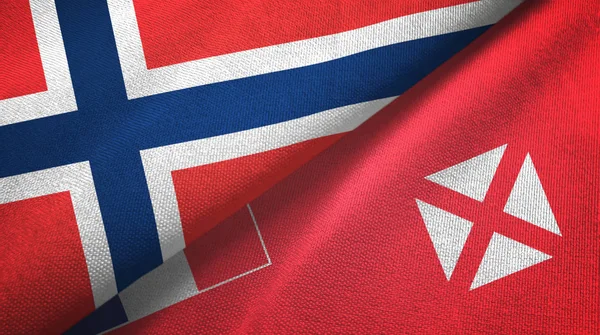 Норвегія і Волліс і Футуна два прапори текстильної тканини, текстури тканини. — стокове фото