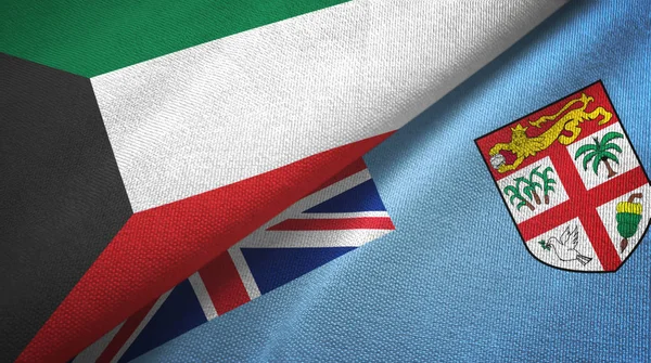 Kuwait y Fiji dos banderas tela textil, textura de la tela — Foto de Stock