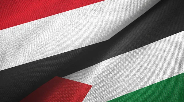Iêmen e Palestina duas bandeiras de pano têxtil, textura de tecido — Fotografia de Stock