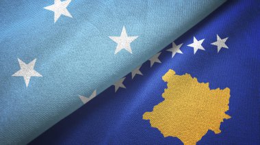 Mikronezya ve Kosova 'da tekstil kumaşı ve kumaş dokusu iki bayrak altında
