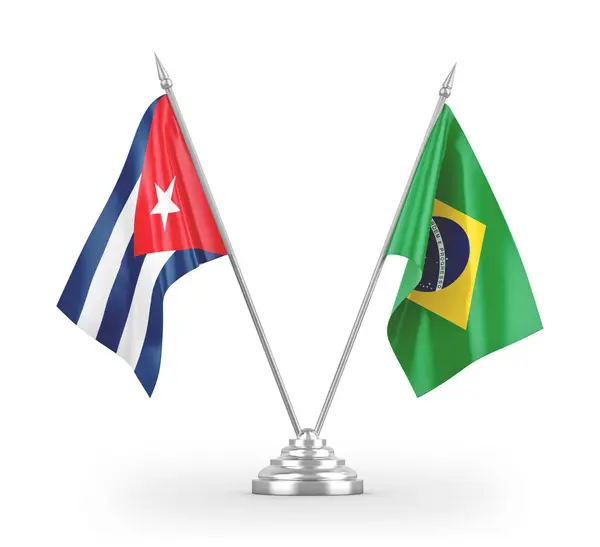 Bandeiras de mesa Brasil e Cuba isoladas em renderização 3D branca — Fotografia de Stock