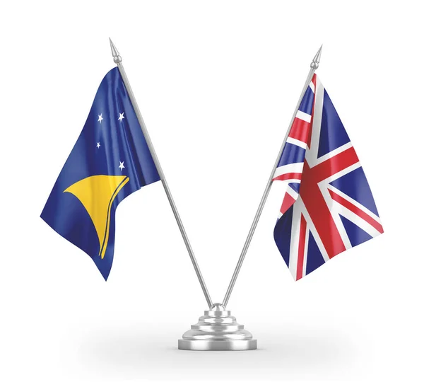 Bandeiras de mesa do Reino Unido e Tokelau isoladas em renderização 3D branca — Fotografia de Stock