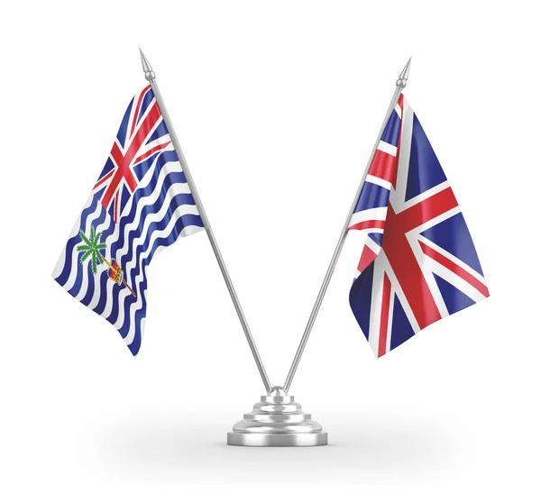 Bandeiras de tabela do Reino Unido e do Território Índico Britânico isoladas em renderização 3D branca — Fotografia de Stock