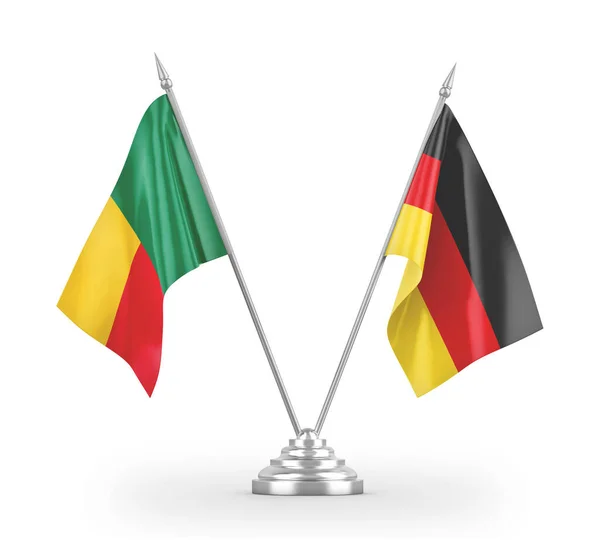 Duitsland en Benin tafelvlaggen geïsoleerd op witte 3d rendering — Stockfoto