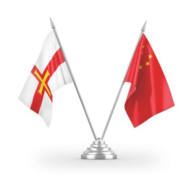 Çin ve Guernsey masa bayrakları beyaz 3D görüntüleme üzerinde izole