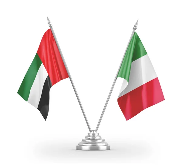 Drapeaux de table Italie et Émirats arabes unis isolés sur un rendu 3D blanc — Photo